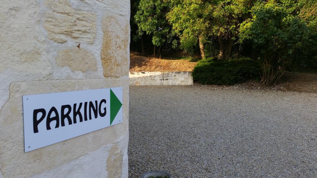 Le Clos Des Oiseaux Saintes Exterior foto